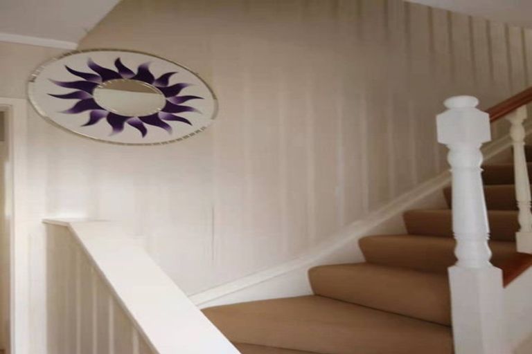 Photo of property in 60b Glennandrew Drive, Half Moon Bay, Auckland, 2012