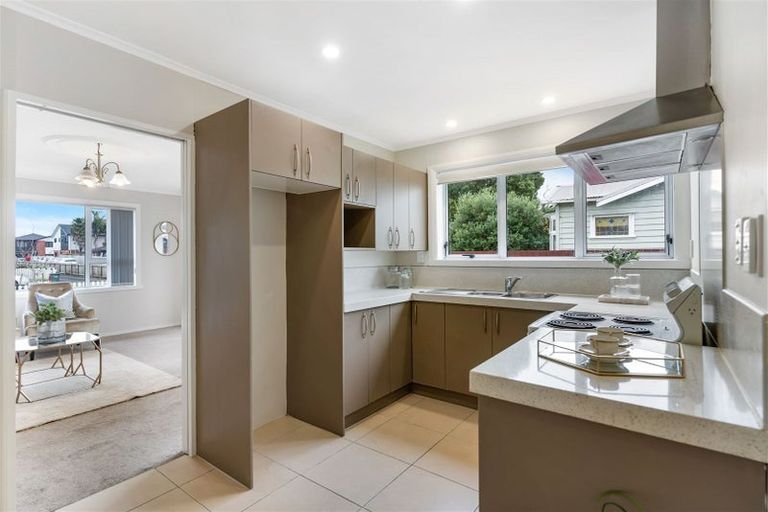 Photo of property in 1/3 Central Avenue, Papatoetoe, Auckland, 2025