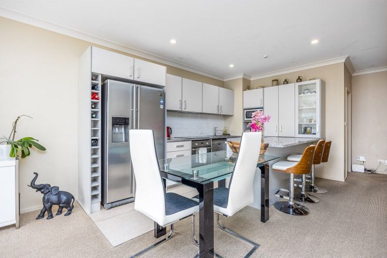 Photo of property in 8/128 Stancombe Road, Flat Bush, Auckland, 2016