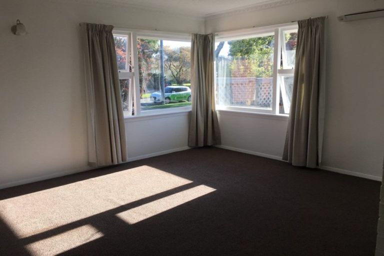 Photo of property in 10 Bevington Street, Avonhead, Christchurch, 8042
