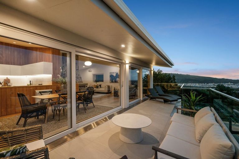 Photo of property in 7 Michael Avenue, Mount Pleasant, Christchurch, 8081