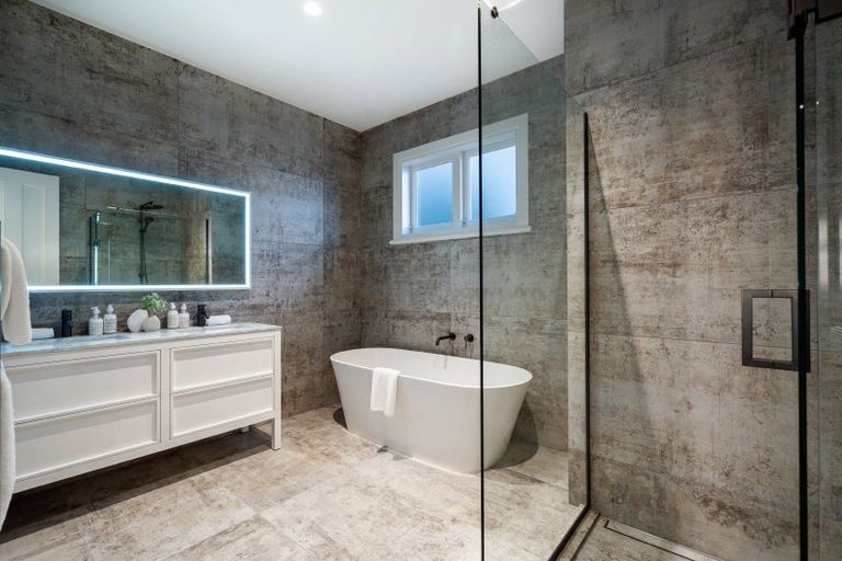 Photo of property in 92a Marsden Avenue, Mount Eden, Auckland, 1024