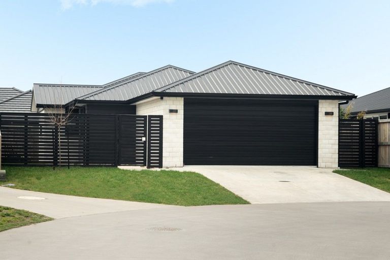 Photo of property in 11 Taioma Close, Papamoa, 3118