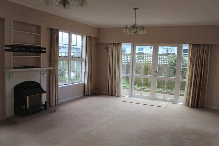 Photo of property in 11a Limbrick Street, Terrace End, Palmerston North, 4410