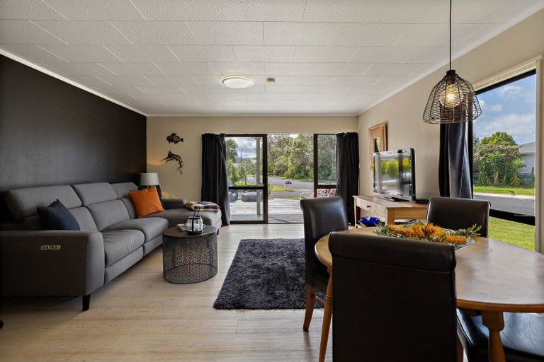 Photo of property in 14 Sarah Avenue, Whitianga, 3510