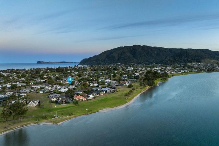 Photo of property in 5 Golden Hills Drive, Pauanui, Hikuai, 3579