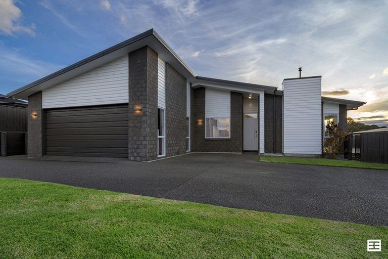 Photo of property in 11 Inlet Views, Bethlehem, Tauranga, 3110