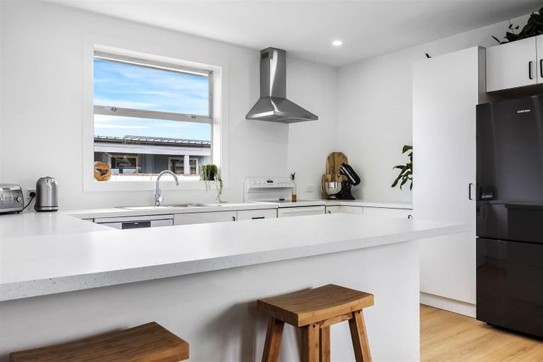 Photo of property in 33 Rata Street, Rangiora, 7400