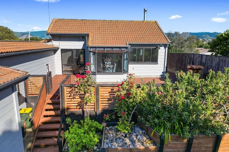 Photo of property in 179 Tutere Street, Waikanae Beach, Waikanae, 5036