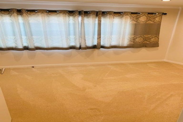 Photo of property in 10 Sacred Kingfisher Road, Hobsonville, Auckland, 0616