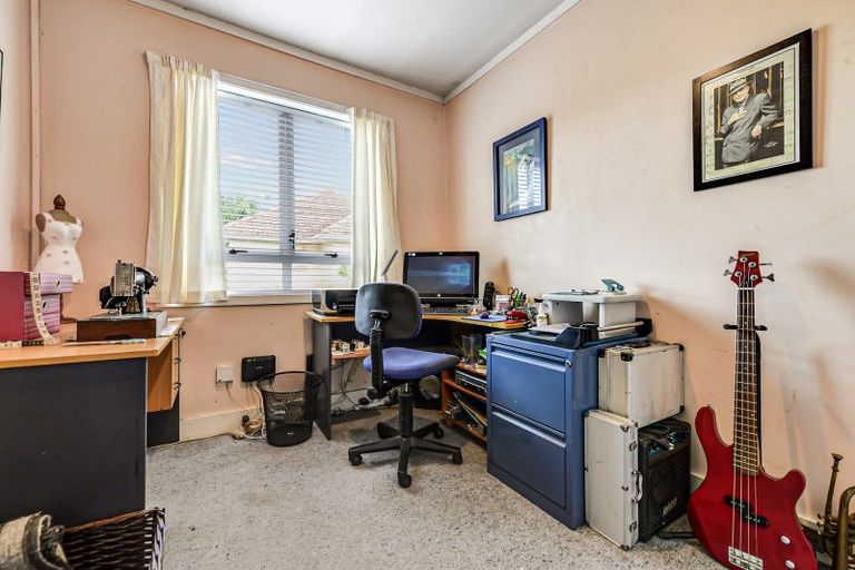 Photo of property in 92 Rimu Street, Maeroa, Hamilton, 3200