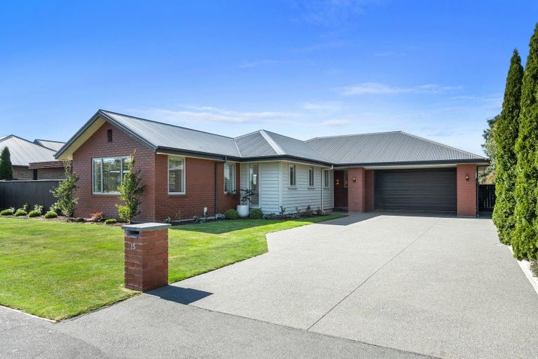 Photo of property in 15 Melville Crescent, Rolleston, 7614