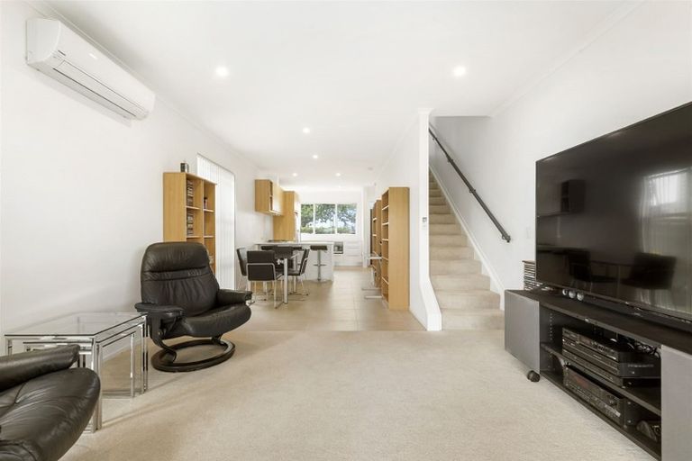 Photo of property in 37 Whenuapai Drive, Whenuapai, Auckland, 0618