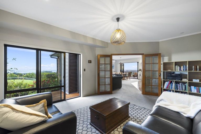 Photo of property in 11 Chestnut Lane, Papamoa, Te Puke, 3187