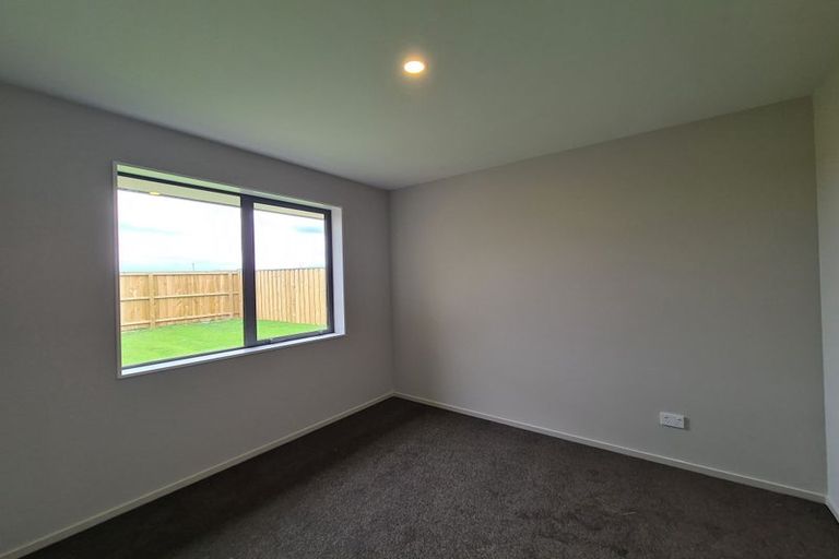 Photo of property in 62 Broadway Parade, Rolleston, 7615