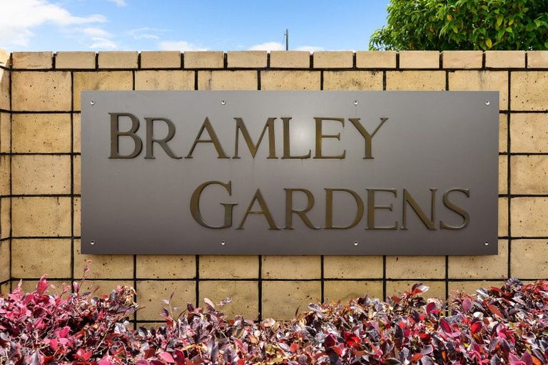 Photo of property in Bramley Gardens, 8/3 Turnbury Court, Rototuna, Hamilton, 3210