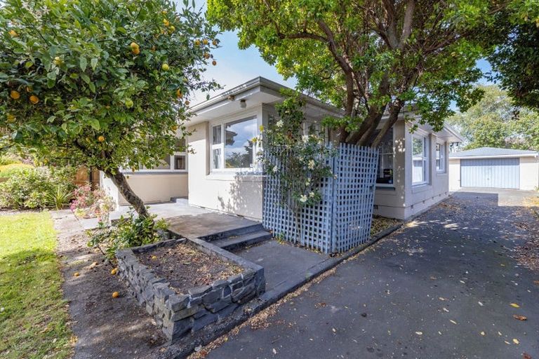 Photo of property in 35 Colman Avenue, Sockburn, Christchurch, 8042