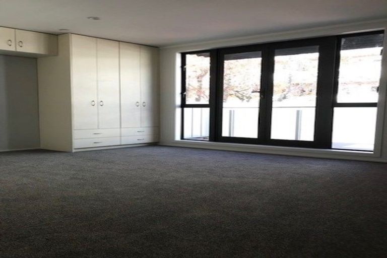 Photo of property in 8b/30 Westward Ho, Glen Eden, Auckland, 0602