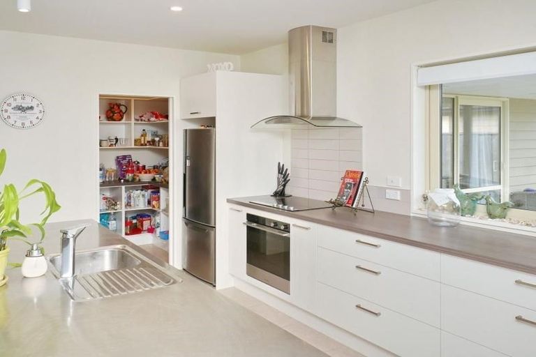 Photo of property in 11 Pakura Street, Pegasus, 7612