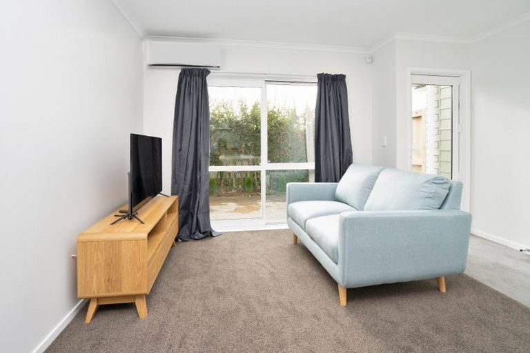 Photo of property in 18/10 Burrows Place, Frankton, Hamilton, 3204