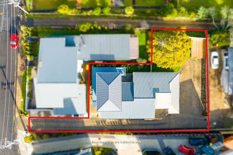 Photo of property in 15b Glendhu Road, Bayview, Auckland, 0629