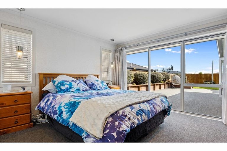 Photo of property in 77 Beaumont Drive, Rolleston, 7614