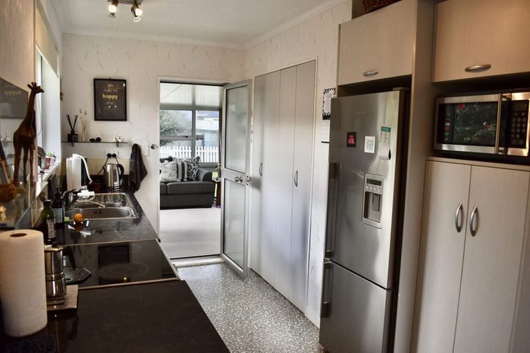 Photo of property in 38 Norfolk Crescent, Otaki Beach, Otaki, 5512