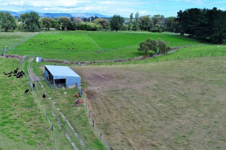 Photo of property in 187 Muhunoa Road West, Ohau, Levin, 5570