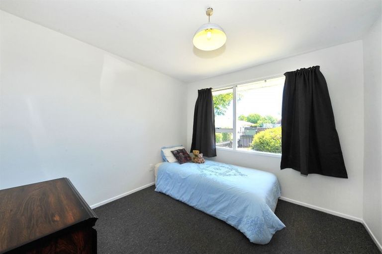 Photo of property in 32 Ashwood Street, Parklands, Christchurch, 8083