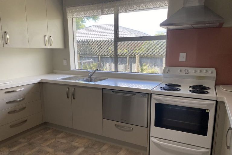 Photo of property in 1/21 Division Street, Riccarton, Christchurch, 8041