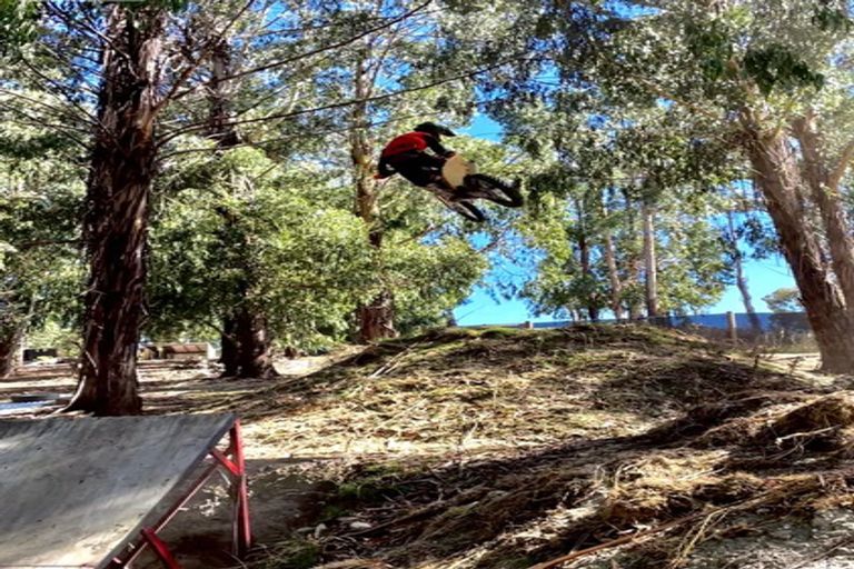 Photo of property in 1 Maude View Road, Hawea Flat, Wanaka, 9382