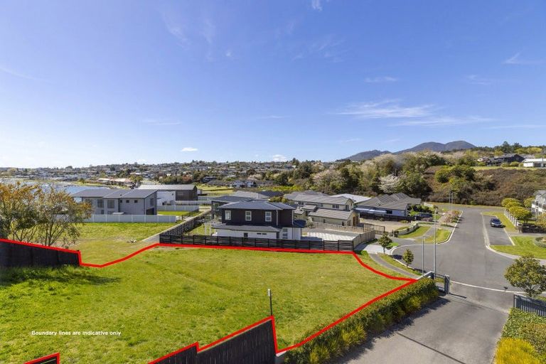 Photo of property in 4 The Moorings, Two Mile Bay, Taupo, 3330