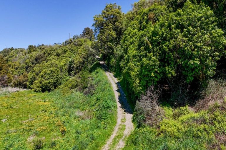 Photo of property in 2096 State Highway 2, Mount Bruce, Opaki, 5881