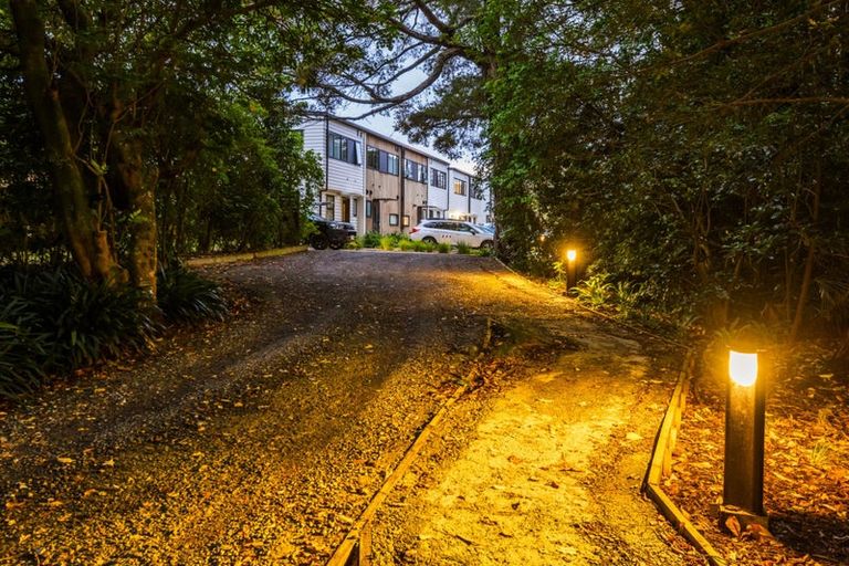 Photo of property in 6/63 Hillcrest Avenue, Hillcrest, Auckland, 0627