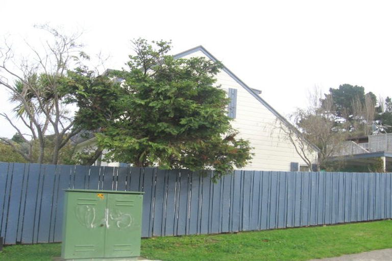 Photo of property in 20 Penryn Drive, Paremata, Porirua, 5026