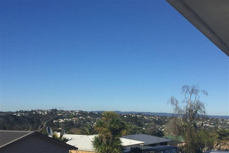 Photo of property in 21 Park Road, Glenfield, Auckland, 0629