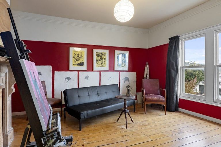 Photo of property in 2 Brittan Terrace, Lyttelton, 8082