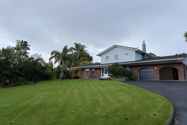 Photo of property in 207 Schnapper Rock Road, Schnapper Rock, Auckland, 0632