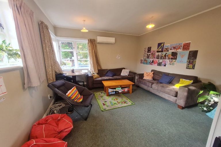 Photo of property in 17 Paeroa Street, Riccarton, Christchurch, 8041