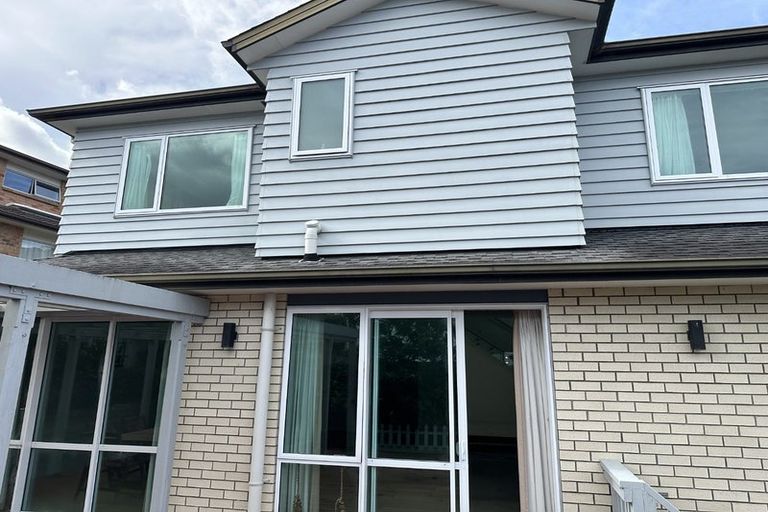 Photo of property in 24 Mulroy Place, Pinehill, Auckland, 0632