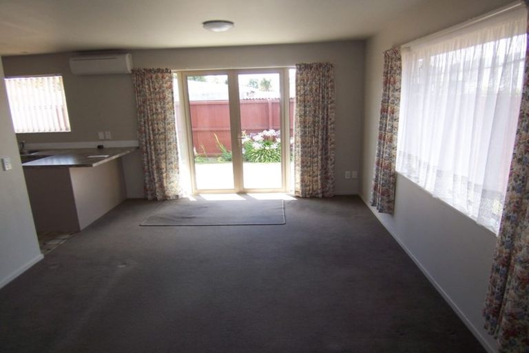 Photo of property in 2/318 Waterloo Road, Islington, Christchurch, 8042