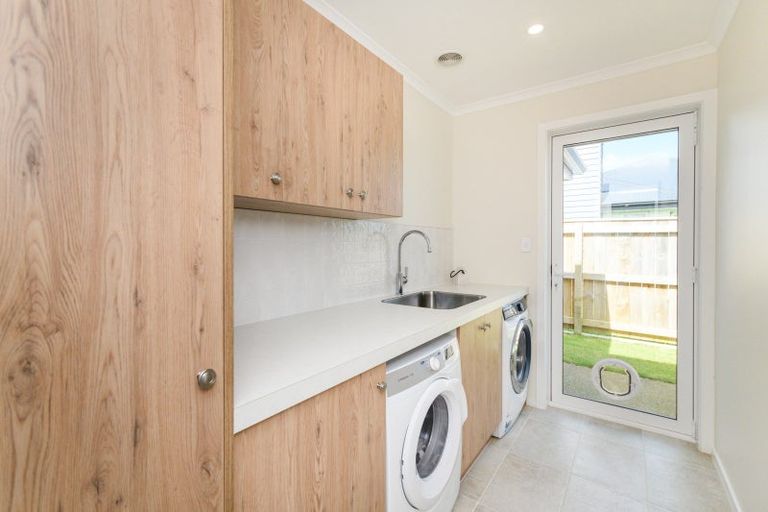 Photo of property in 2 Henty Lane, Marton, 4710