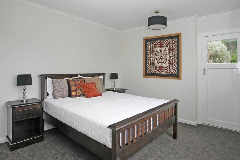 Photo of property in 73 Townsend Road, Miramar, Wellington, 6022