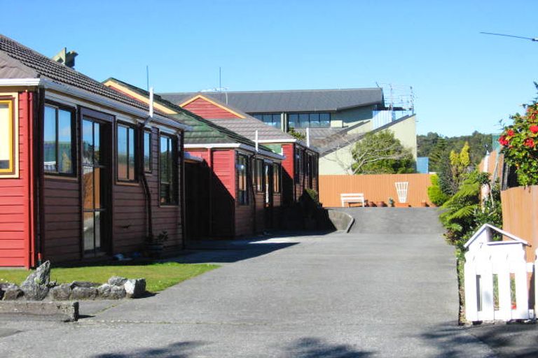 Photo of property in 37 Cowper Street, Greymouth, 7805