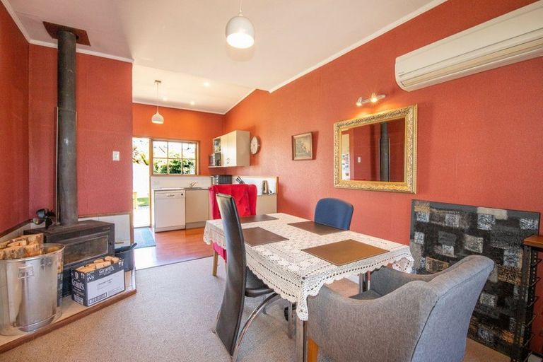 Photo of property in 43 Helena Street, Forbury, Dunedin, 9012