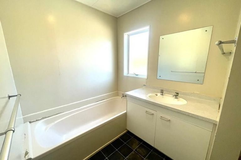 Photo of property in 32a Wharenui Road, Owhata, Rotorua, 3010