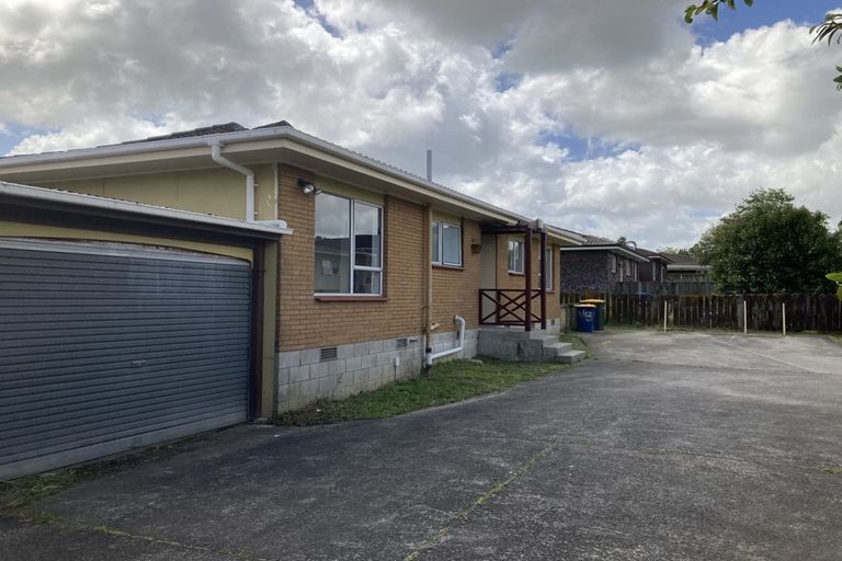 Photo of property in 1/43 Blacklock Avenue, Henderson, Auckland, 0612