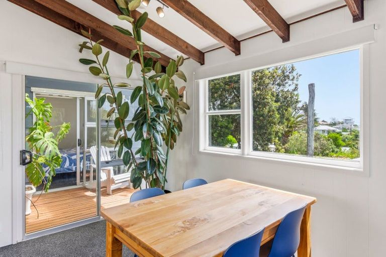 Photo of property in 628 Waitarere Beach Road, Waitarere Beach, Levin, 5510