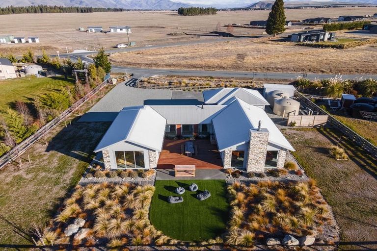 Photo of property in 2 Boundary Terrace, Twizel, 7999