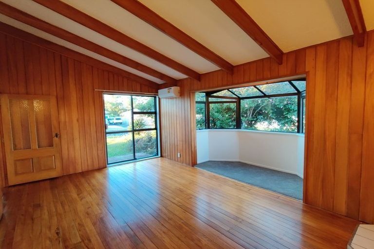 Photo of property in 38 Tiraumea Drive, Pakuranga, Auckland, 2010